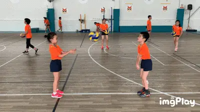 哈登23+9快船3人20+仍遭尼克斯逆转 小卡25分布伦森26+7