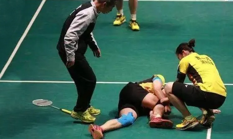 张奕投球状态调整观察