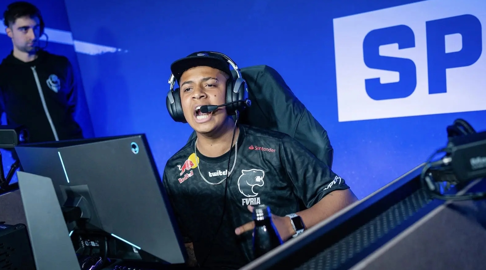 苦训练和不 苦训练和不